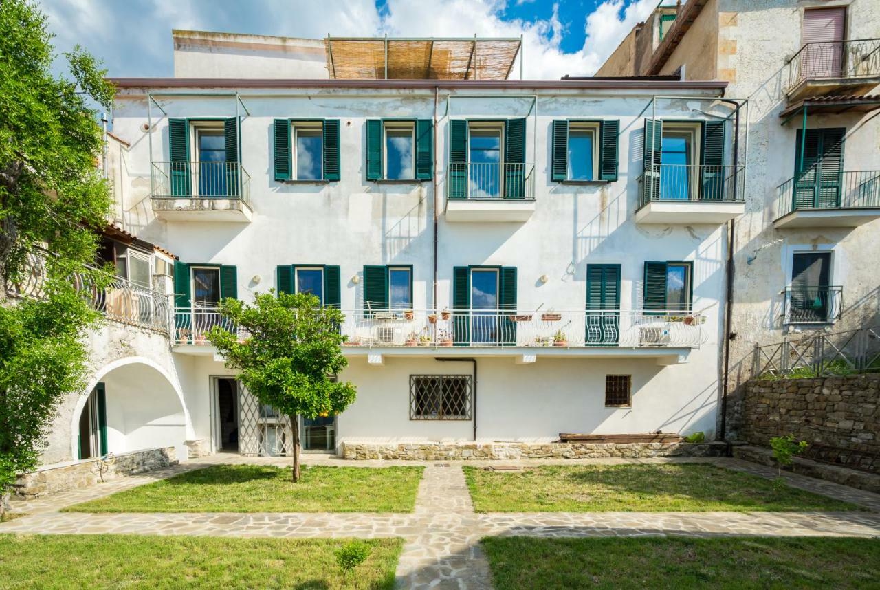 Borgo Dei Saraceni - Domus Indomita Bed & Breakfast Agropoli Dış mekan fotoğraf